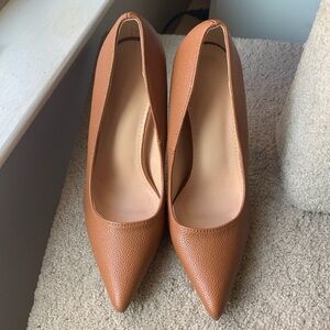 Orange brown stilleto Size 5 business dressy shoes